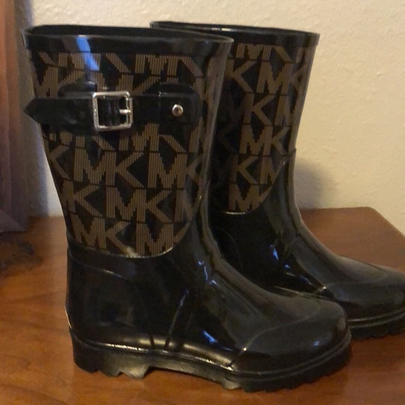 Rain Boots - Picture 3 of 3